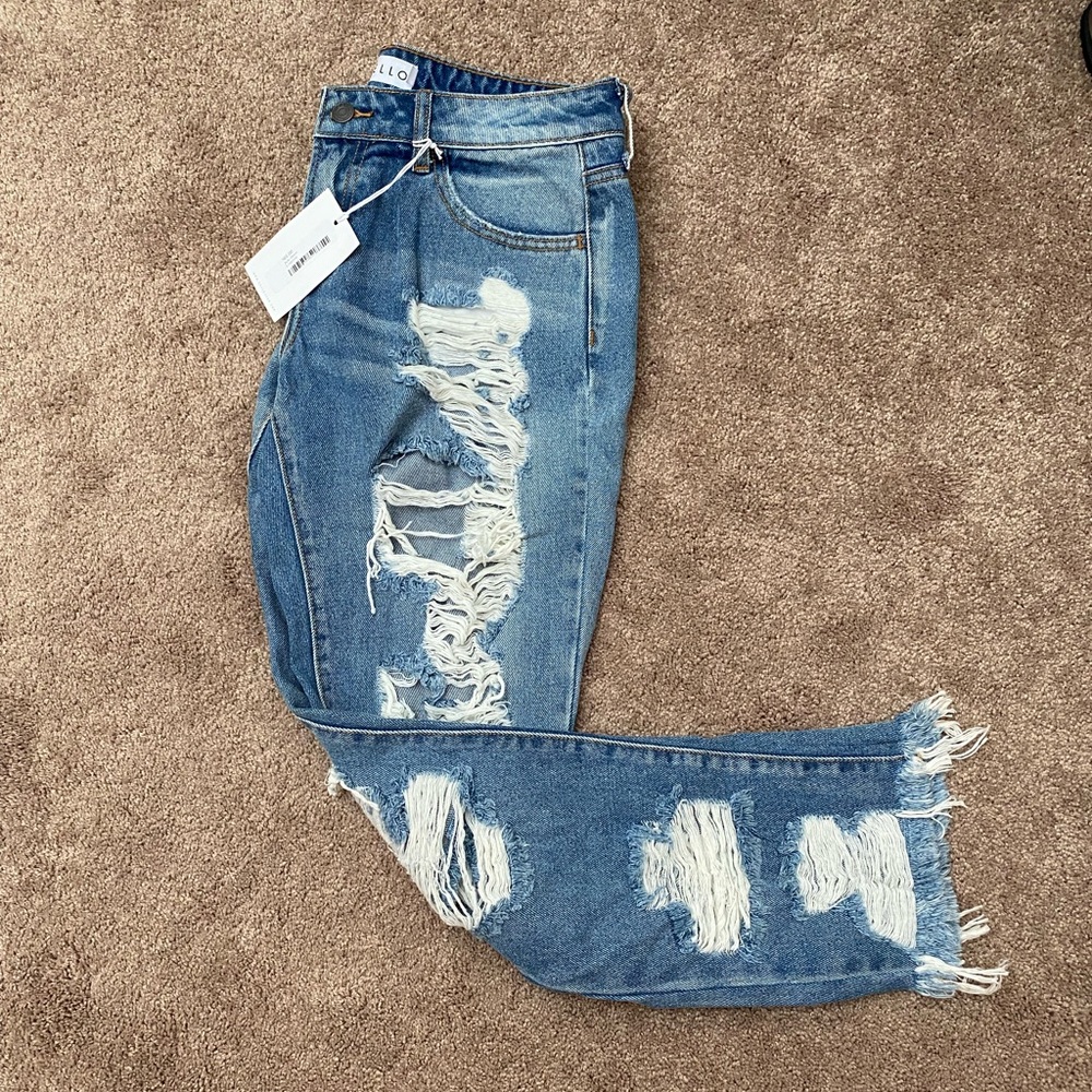 NWT Cello Distressed Slim Boyfriend Jeans 3